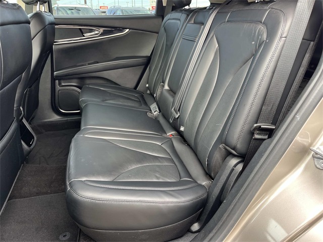 used 2021 Lincoln Nautilus car, priced at $26,991