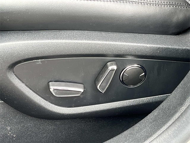 used 2021 Lincoln Nautilus car, priced at $26,991