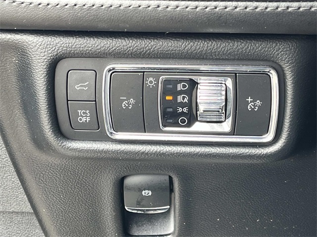 used 2021 Lincoln Nautilus car, priced at $26,991