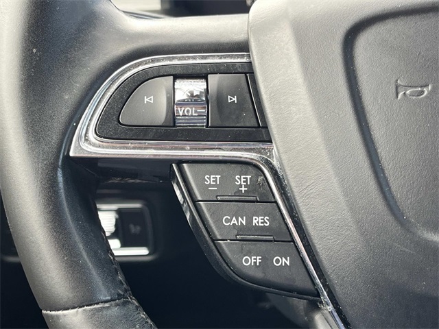 used 2021 Lincoln Nautilus car, priced at $26,991