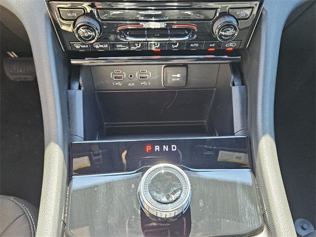 2025 Jeep Grand Cherokee L Laredo X 4x4