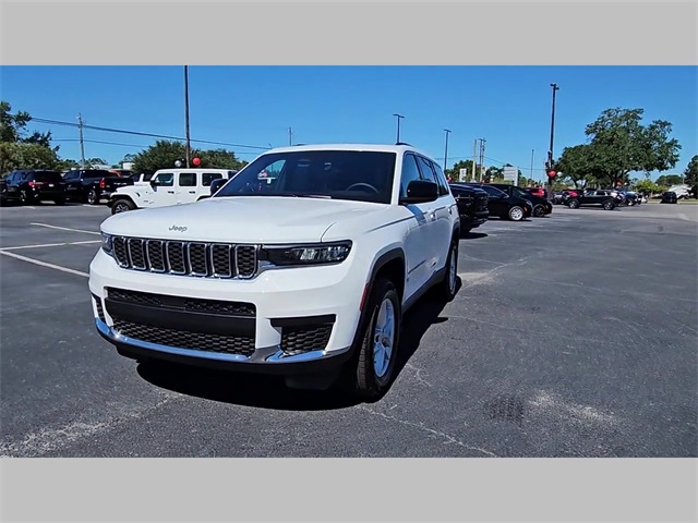 2025 Jeep Grand Cherokee L Laredo X 4x4