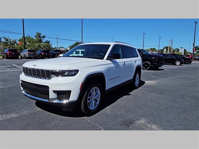 2025 Jeep Grand Cherokee L Laredo X 4x4