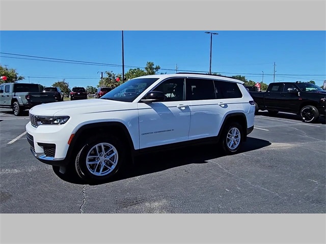 2025 Jeep Grand Cherokee L Laredo X 4x4