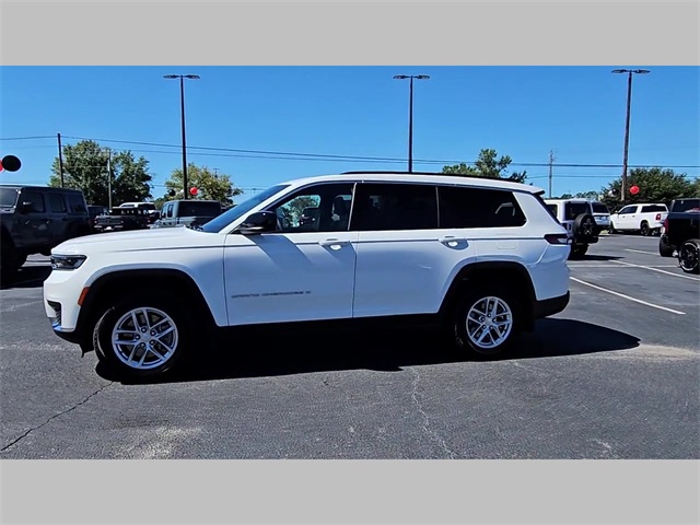 2025 Jeep Grand Cherokee L Laredo X 4x4