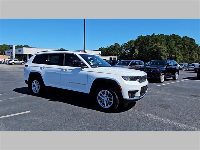 2025 Jeep Grand Cherokee L Laredo X 4x4