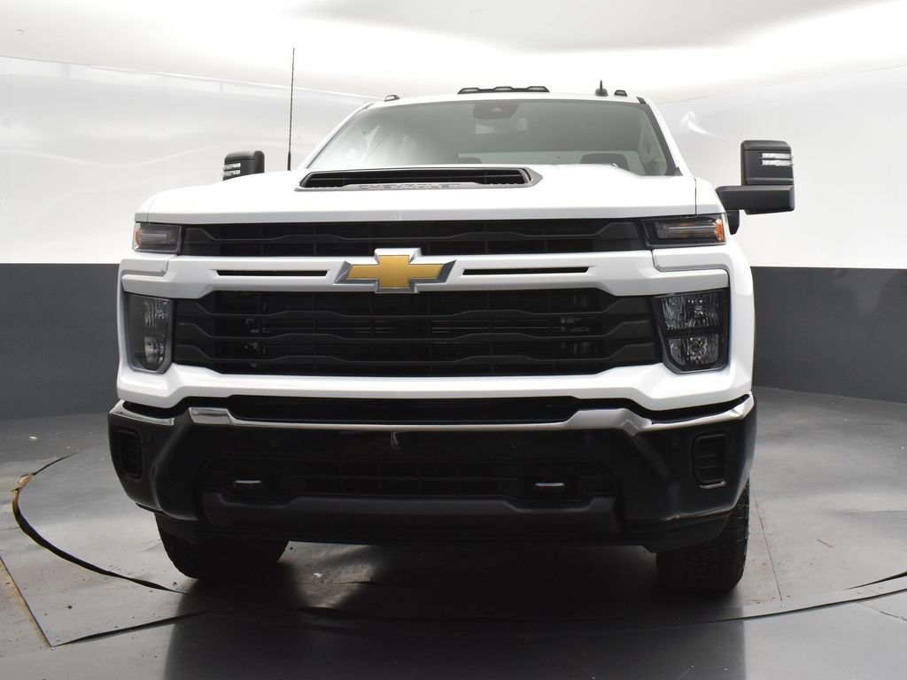 2025 Summit White Chevrolet Silverado 2500HD Custom 4X4 Truck