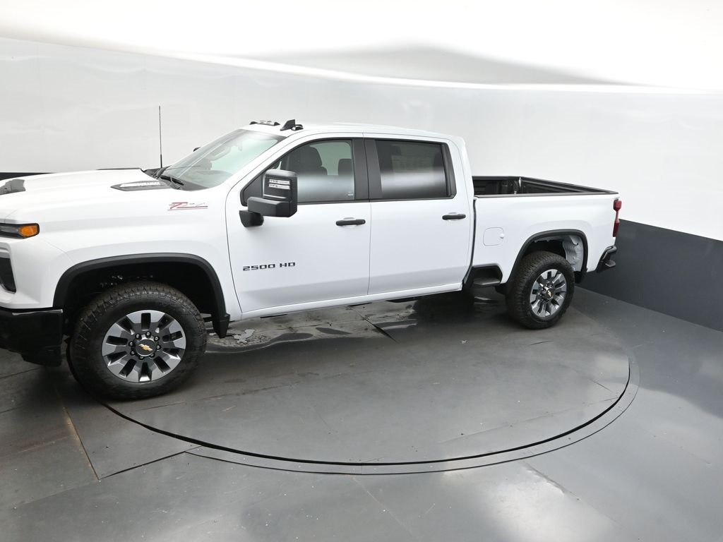 2025 Summit White Chevrolet Silverado 2500HD Custom 4X4 Truck