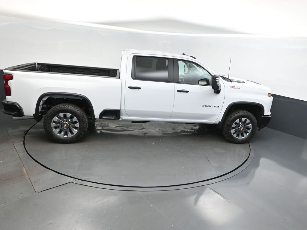 2025 Summit White Chevrolet Silverado 2500HD Custom 4X4 Truck