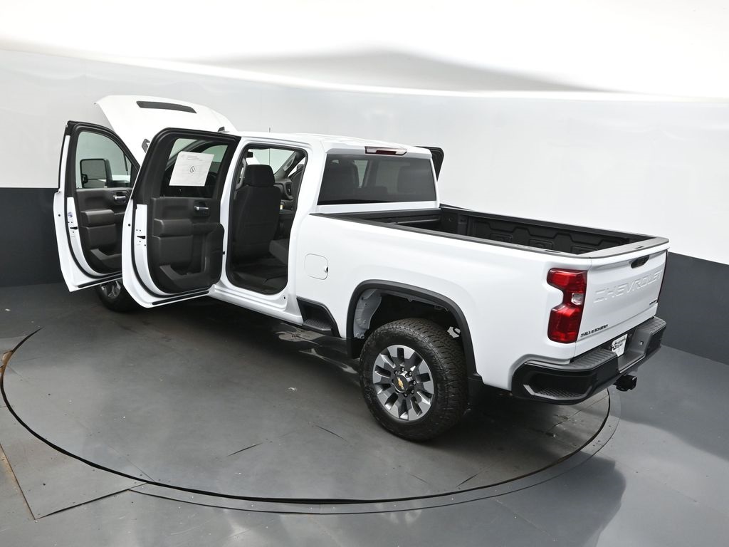 2025 Summit White Chevrolet Silverado 2500HD Custom 4X4 Truck