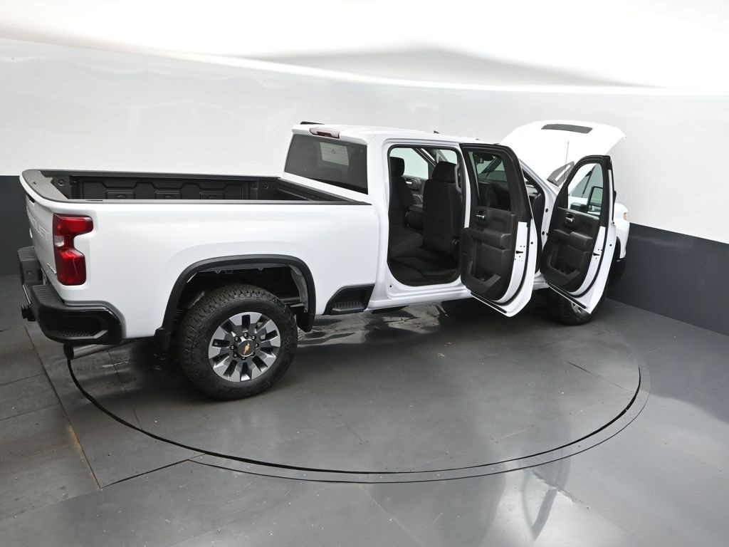 2025 Summit White Chevrolet Silverado 2500HD Custom 4X4 Truck