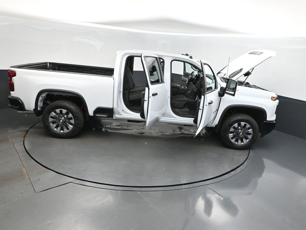 2025 Summit White Chevrolet Silverado 2500HD Custom 4X4 Truck