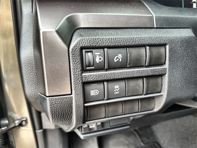 2025 Toyota Tacoma TRD Off-Road Double Cab photo 11
