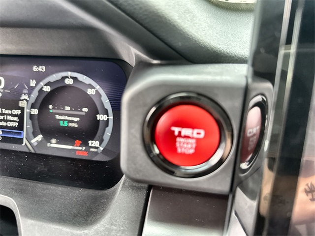 2025 Toyota Tacoma TRD Off-Road Double Cab photo 15