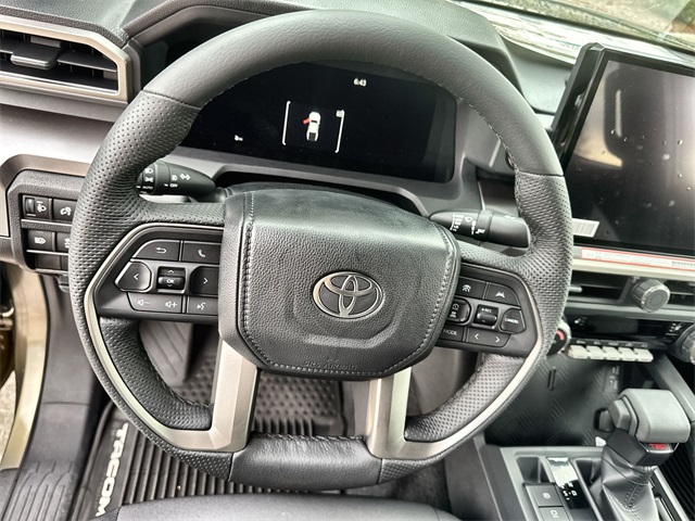 2025 Toyota Tacoma TRD Off-Road Double Cab photo 16