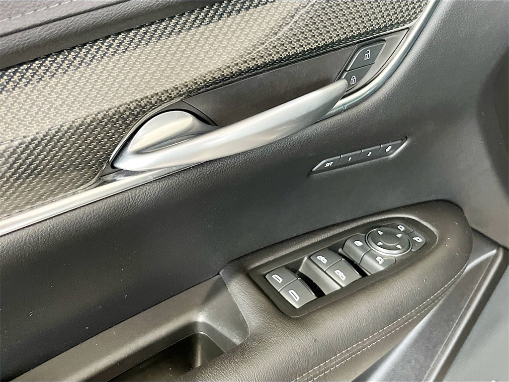2022 Cadillac XT5 Sport photo 13