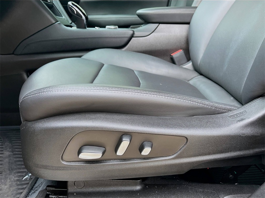 2022 Cadillac XT5 Sport photo 14