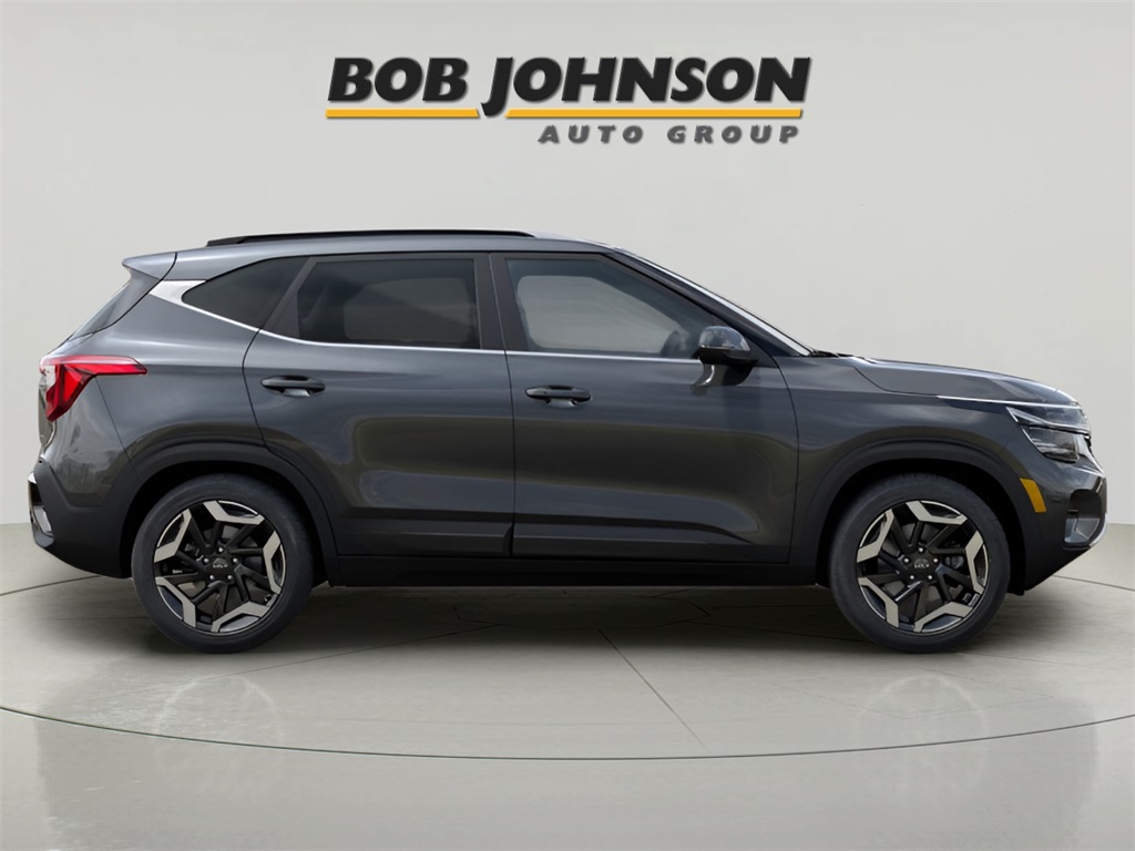 2025 Kia Seltos SX photo 17