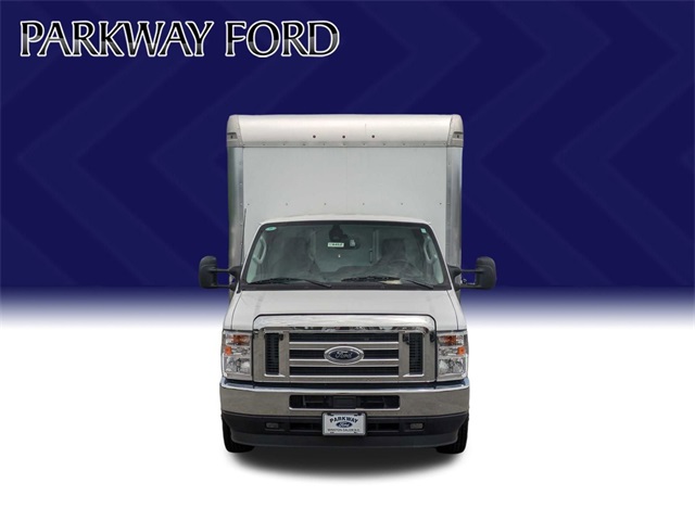 2024 Ford E-350 photo 2