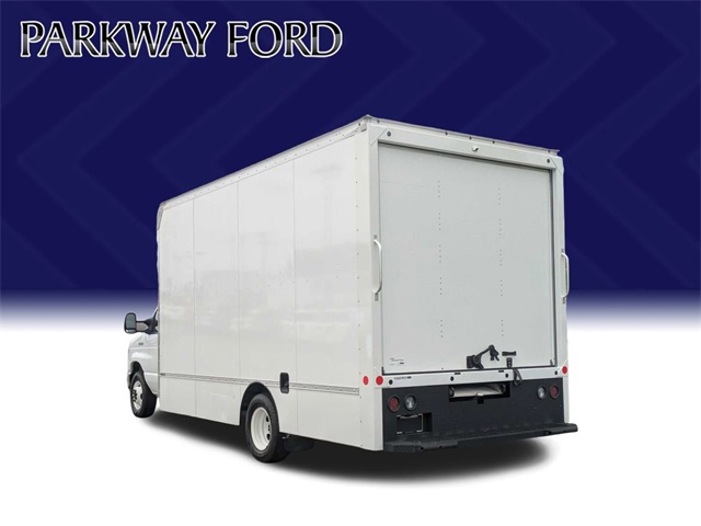 2024 Ford E-350 photo 7