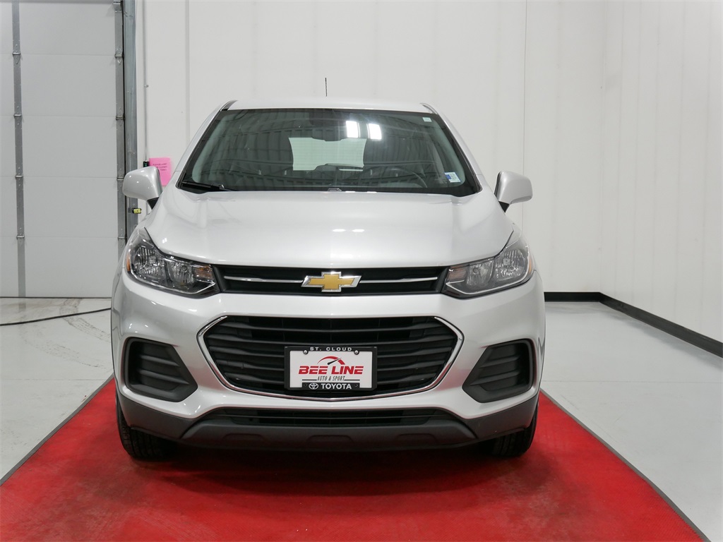 Used 2018 Chevrolet Trax LS with VIN 3GNCJNSB3JL391517 for sale in Waite Park, Minnesota