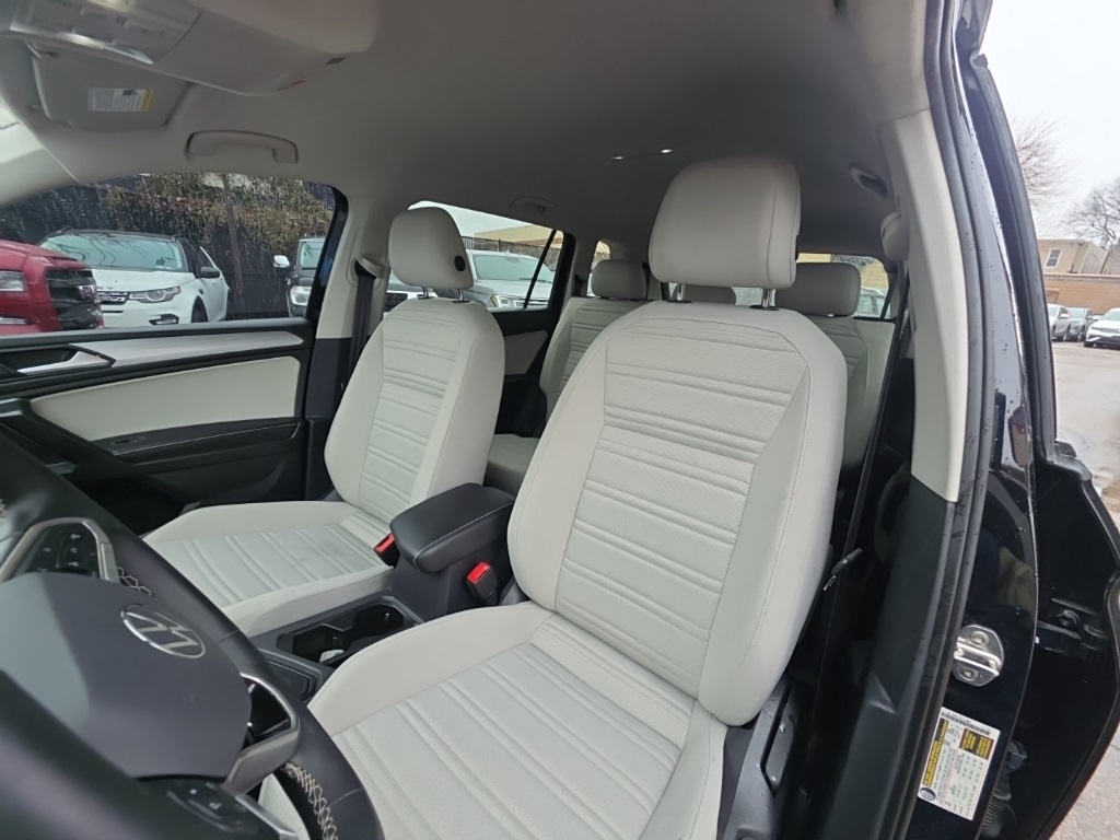 used 2023 Volkswagen Tiguan car