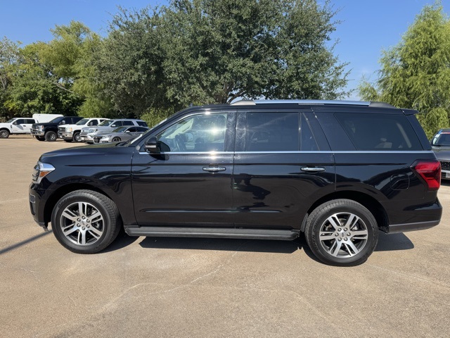 2024 Ford Expedition Limited photo 2