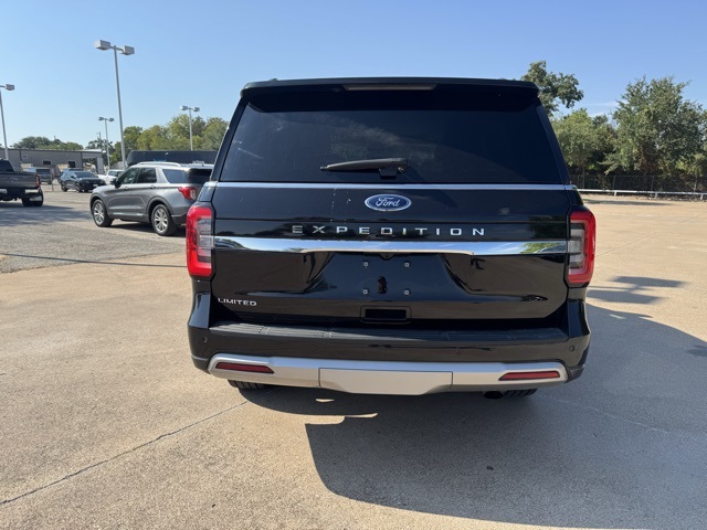 2024 Ford Expedition Limited photo 3