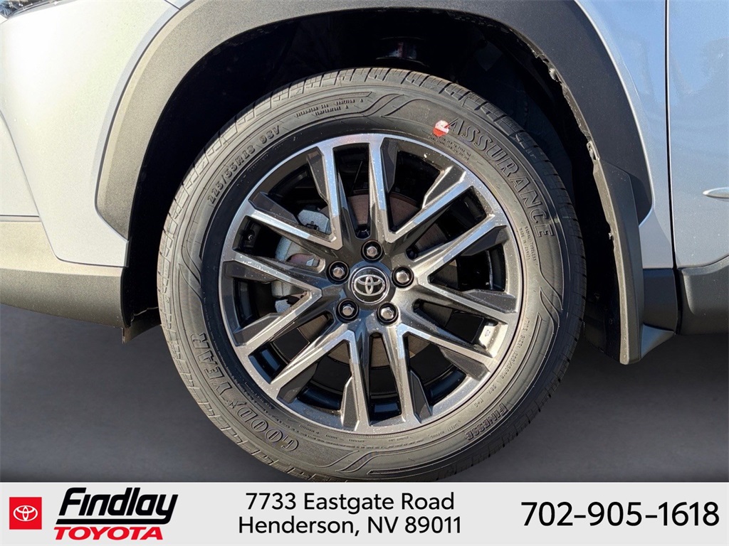 2026 Toyota Corolla Cross XLE photo 2