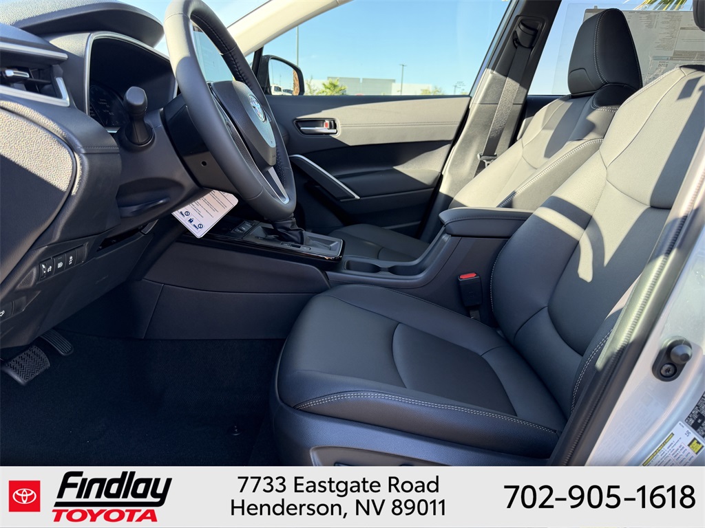 2026 Toyota Corolla Cross XLE photo 3