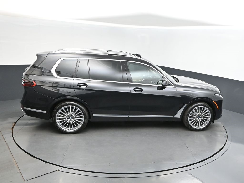 2026 Black Sapphire Metallic BMW X7 xDrive40i AWD SUV