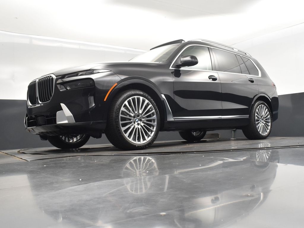 2026 Black Sapphire Metallic BMW X7 xDrive40i AWD SUV