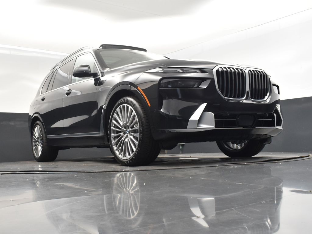 2026 Black Sapphire Metallic BMW X7 xDrive40i AWD SUV