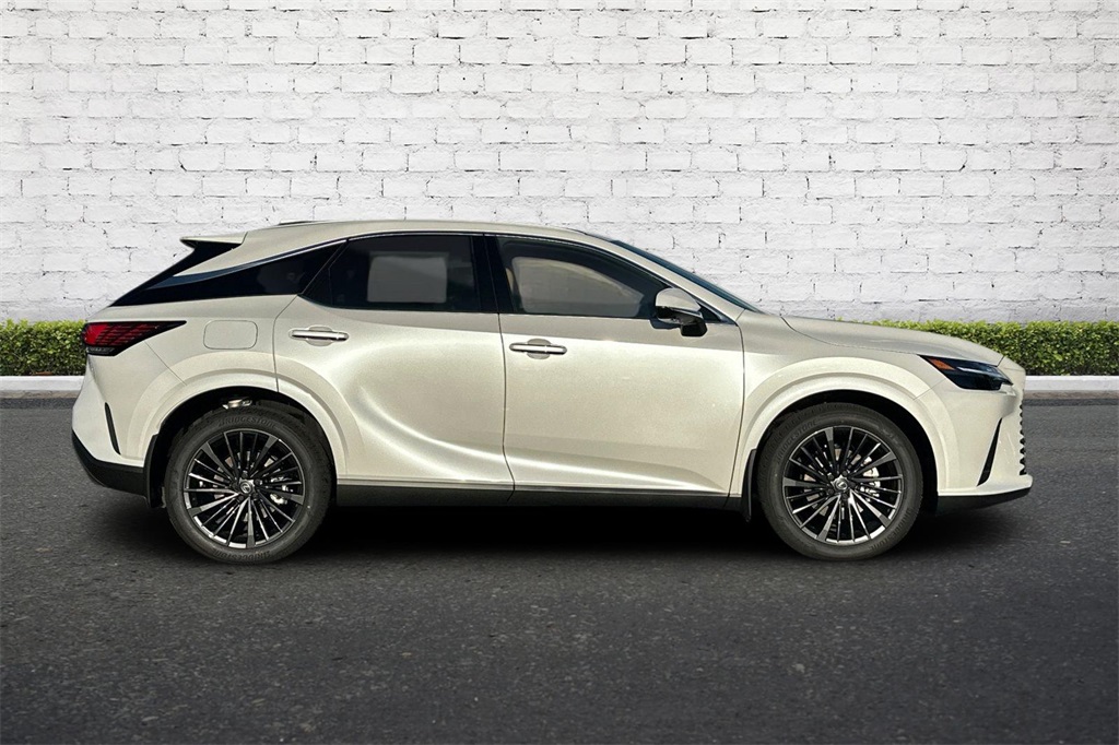 2026 Lexus RX 450h Premium AWD photo 3