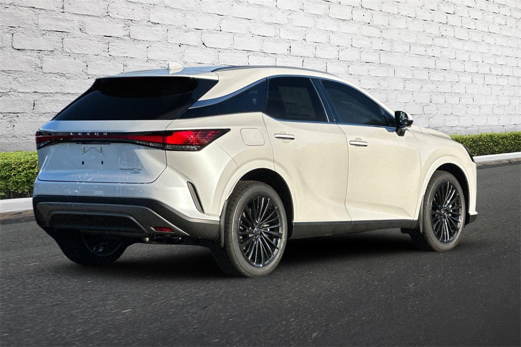 2026 Lexus RX 450h Premium AWD photo 4