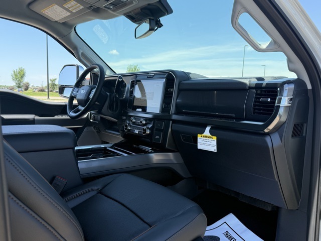2025 Ford F-350 Super Duty Lariat