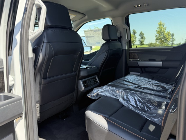 2025 Ford F-350 Super Duty Lariat