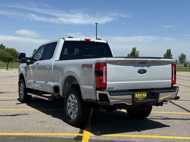 2025 Ford F-350 Super Duty Lariat