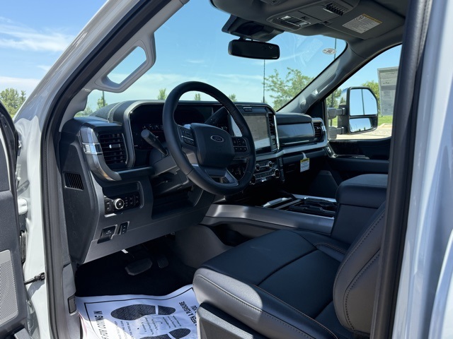 2025 Ford F-350 Super Duty Lariat