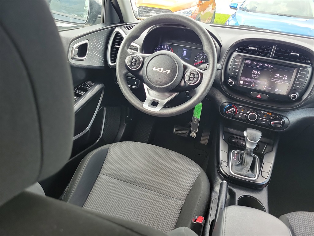2022 Gravity Gray Kia Soul LX FWD Hatchback
