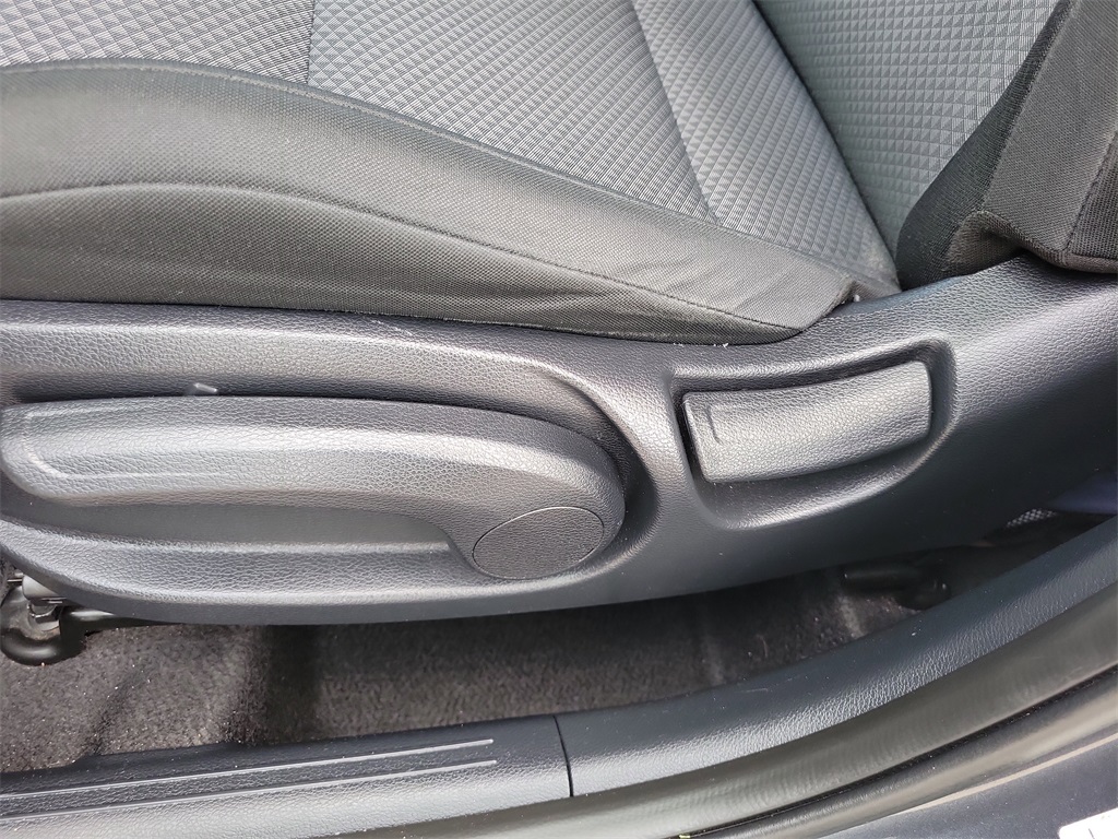 2022 Gravity Gray Kia Soul LX FWD Hatchback