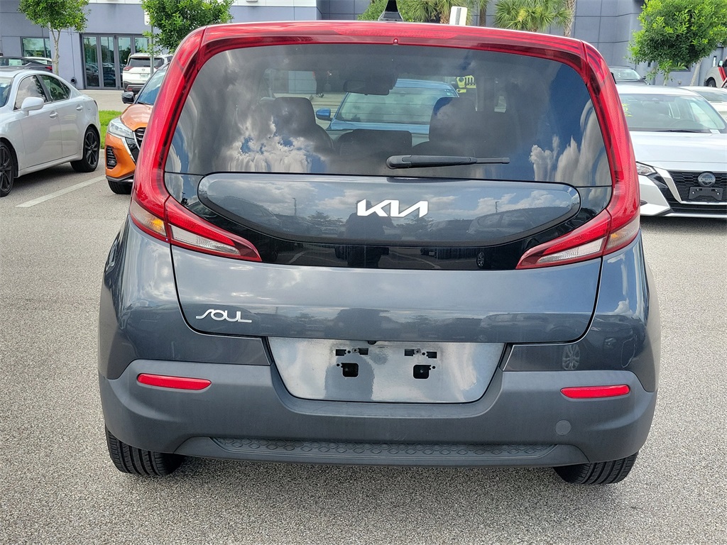 2022 Gravity Gray Kia Soul LX FWD Hatchback
