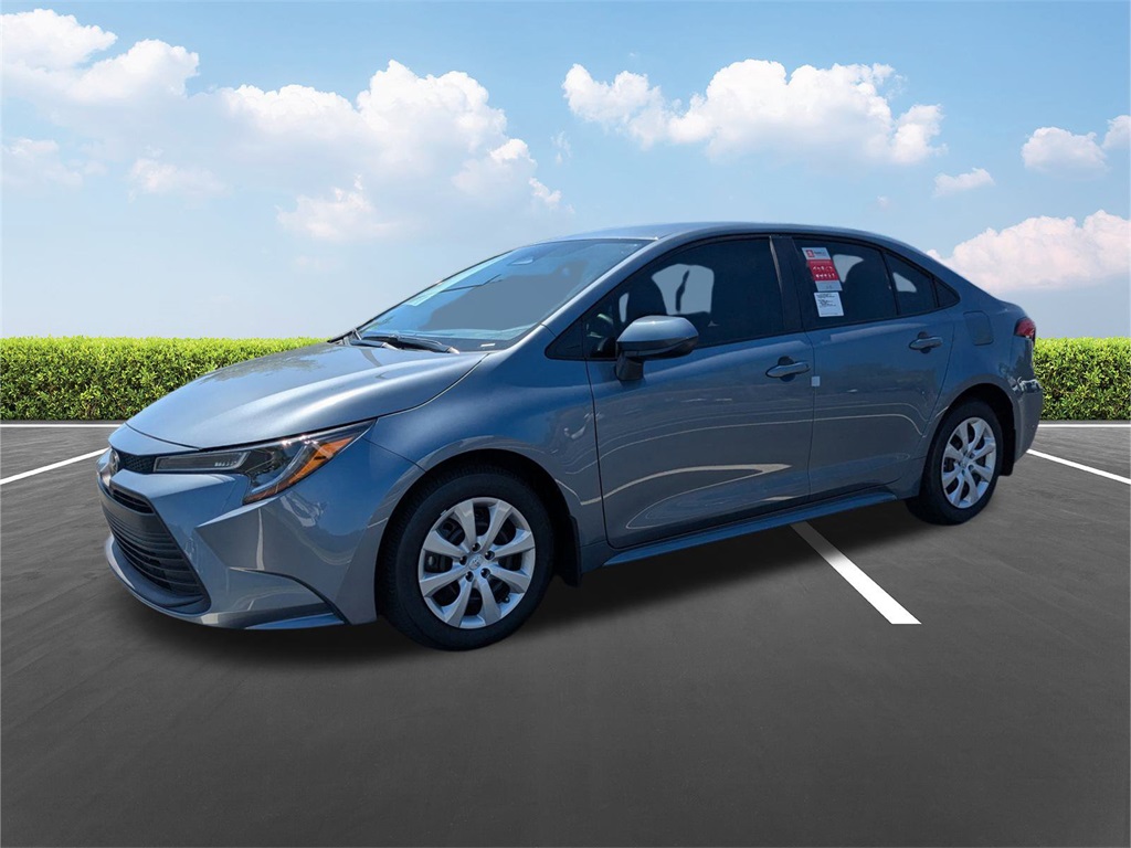 2025 Toyota Corolla LE photo 8
