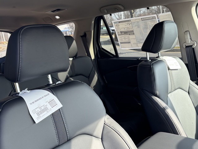new 2025 Honda Pilot car, priced at $44,725