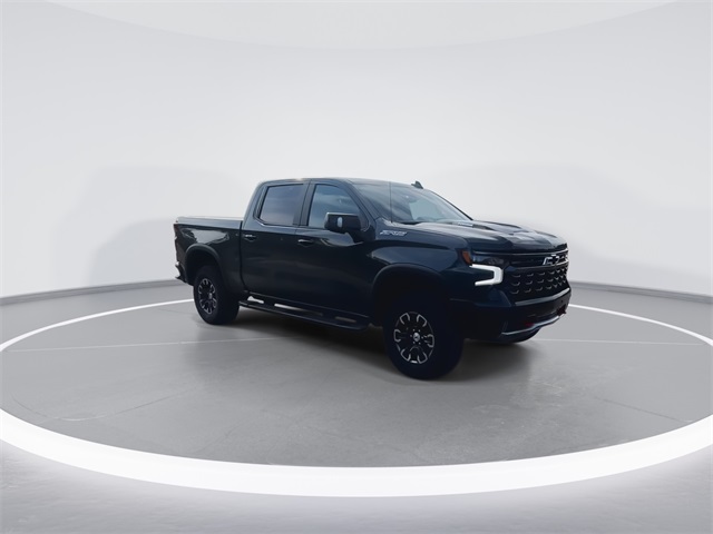 2025 Chevrolet Silverado 1500 ZR2's photo