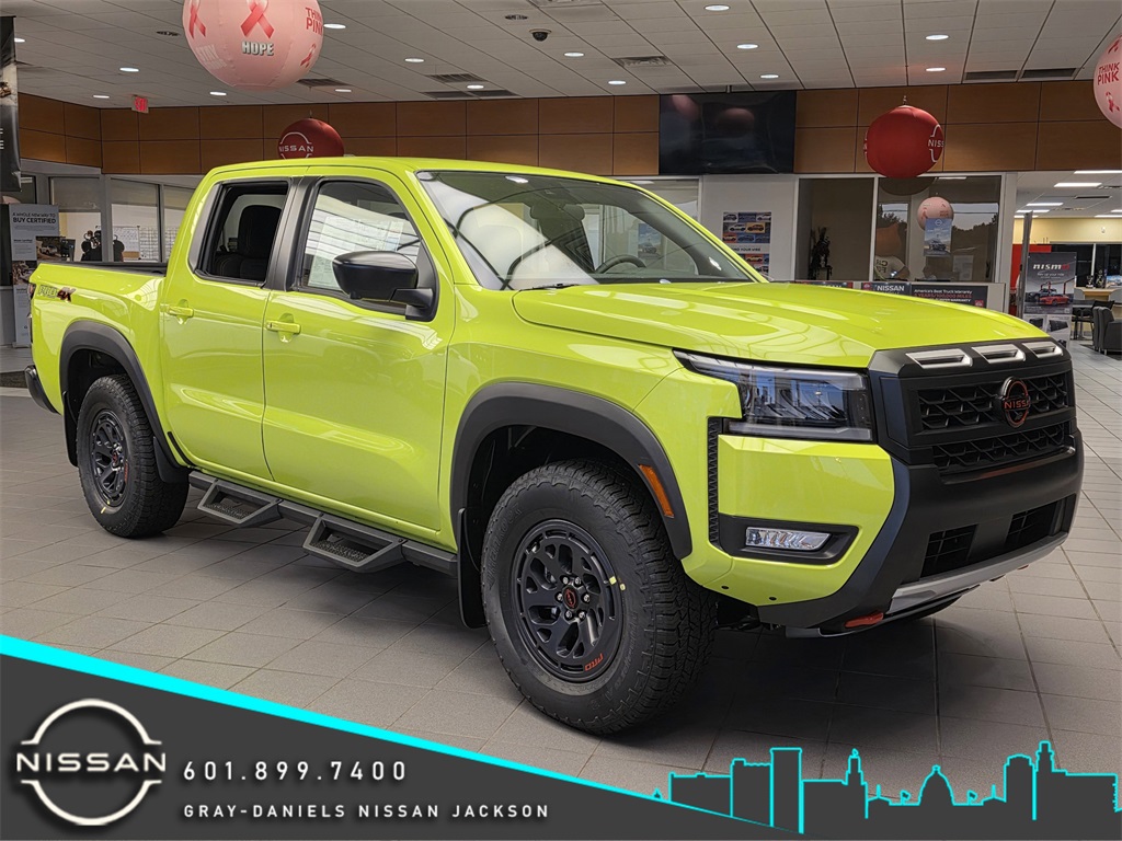 2026 Nissan Frontier PRO-4X's photo