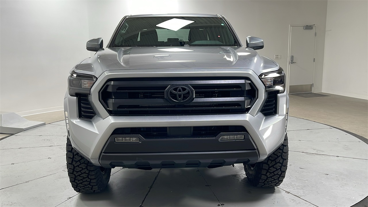 2025 Toyota Tacoma SR5 Double Cab photo 2