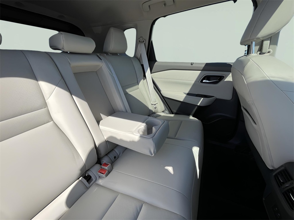 2021 Nissan Rogue SV AWD photo 3