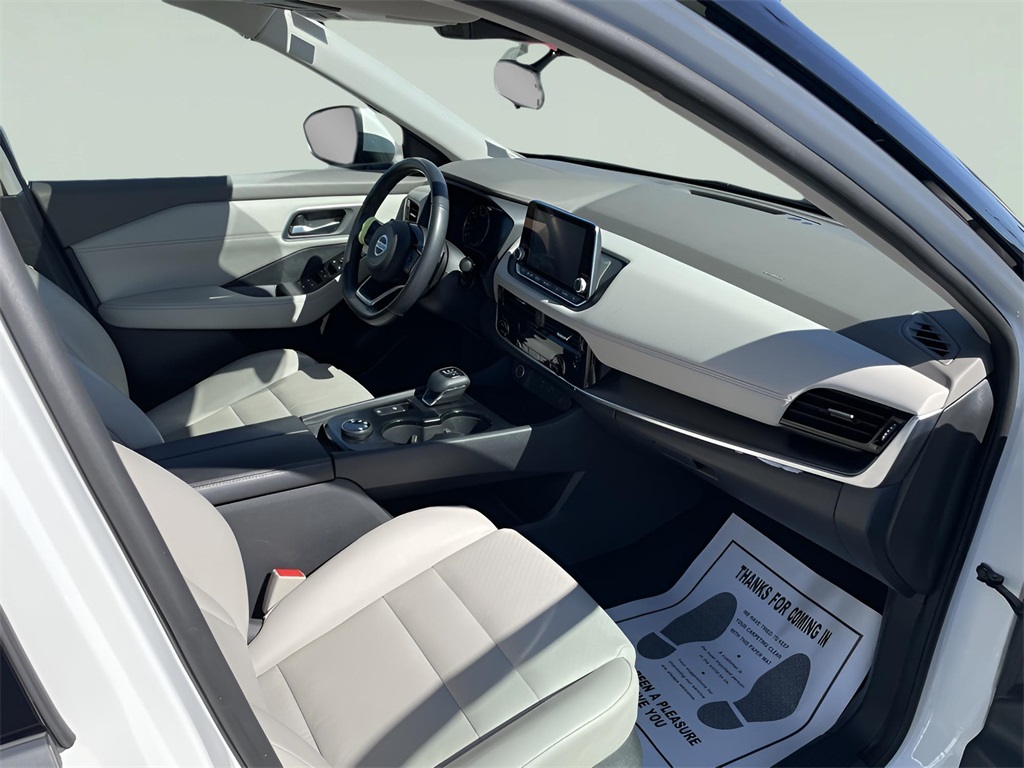 2021 Nissan Rogue SV AWD photo 4