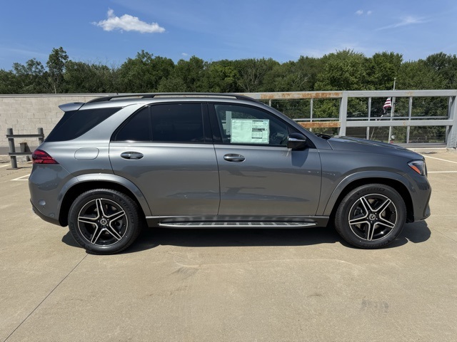 2025 Mercedes Benz GLE 350 4MATIC photo 2